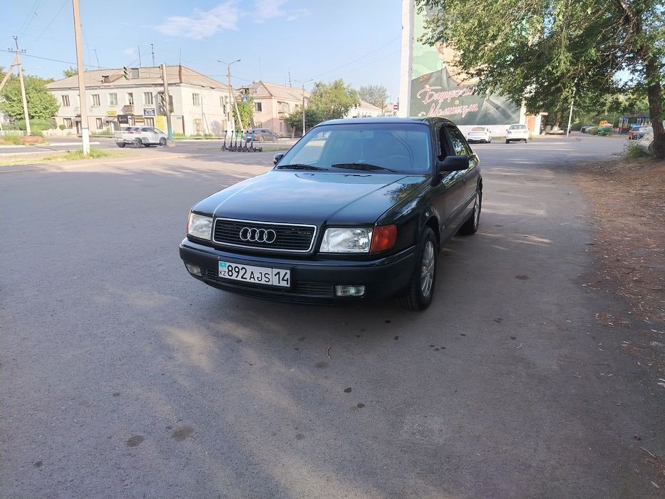 Продам Ауди 100 хтс