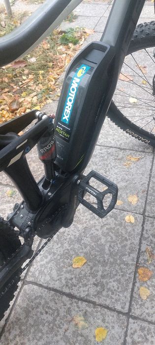 Продавам немски електрически велосипед Кюб 29 цола,XL размер