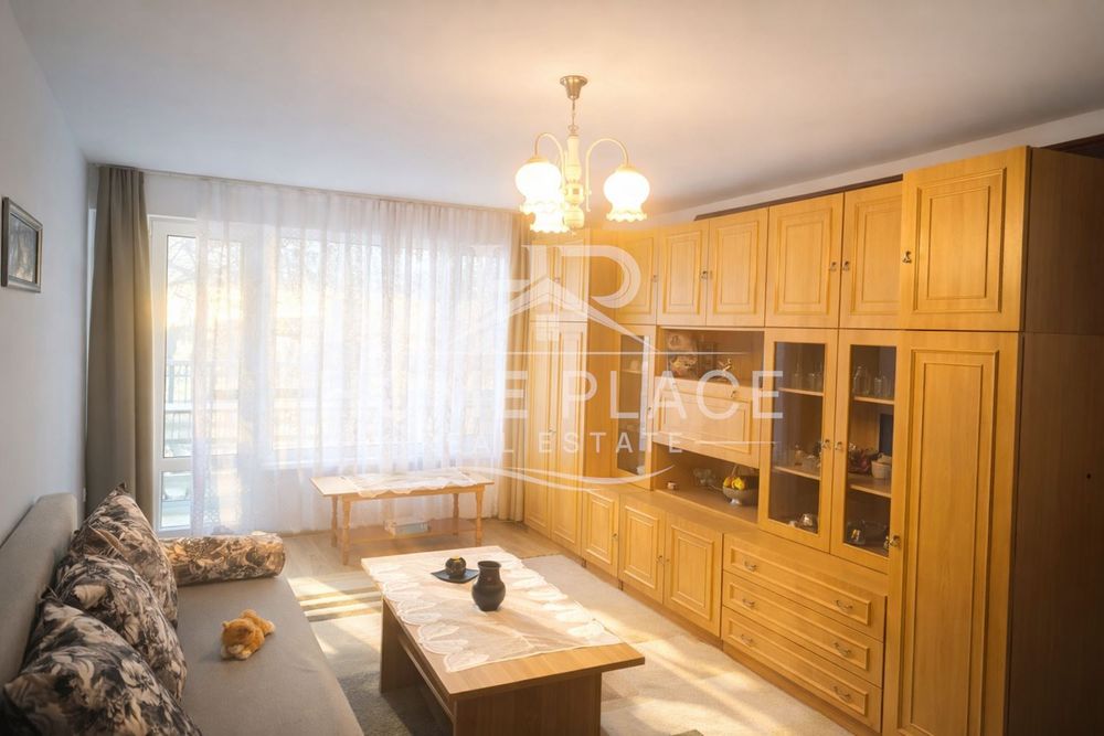 Обзаведен панелен апартамент в Цветен квартал