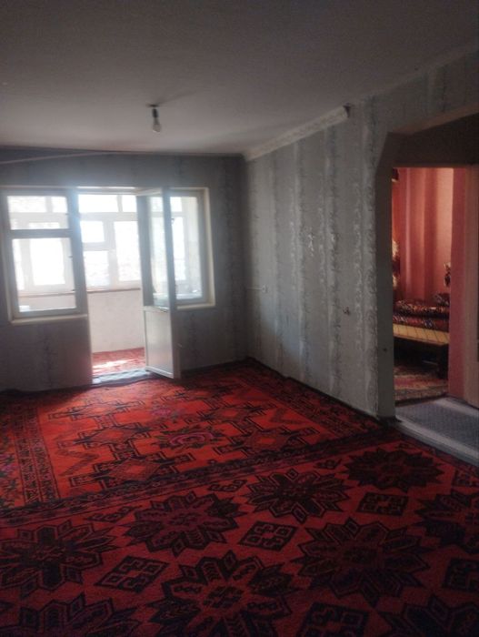 Продаётся 2 ком квартира на 2-этаже. Доканал Сквозная квартира.