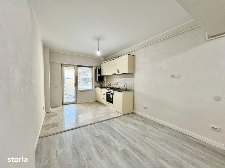 De închiriat | 2 camere | Royal Town | Liber | Etaj 4