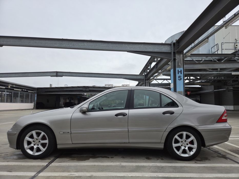 MERCEDES-BENZ C-Class 2005 — imagine 3