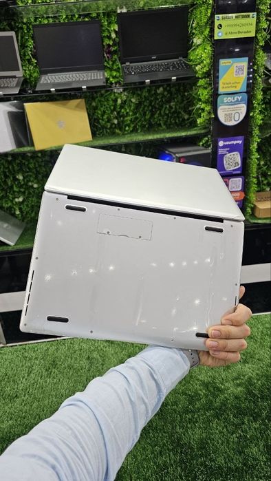 Intel Notebook xali salafani shilinmagan yangi xolatda suvtekin narxda