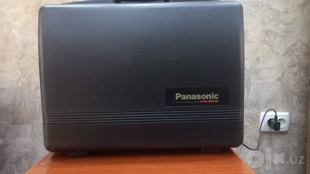 Продам  срочно! Видеокамеру фирмы Panasonic M9 производство япония!