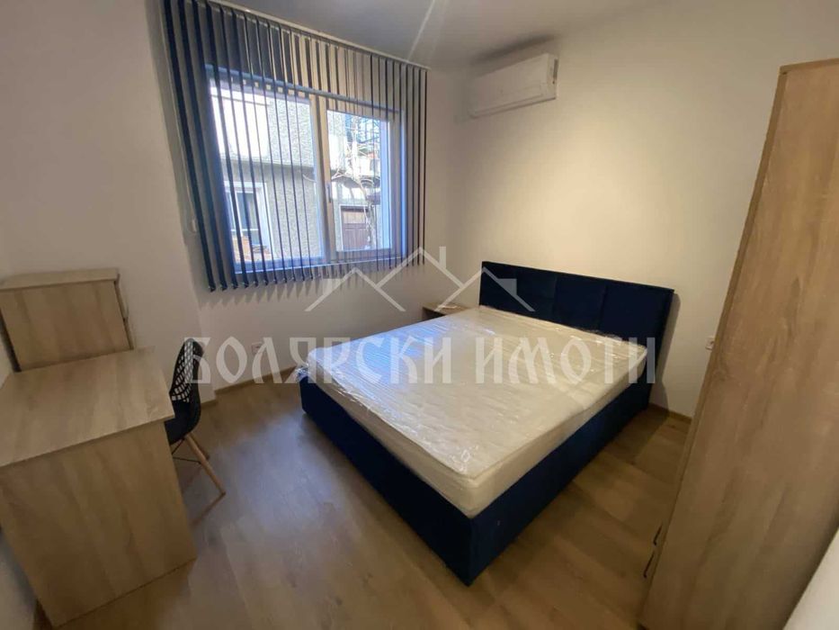 Дава се под наем Четиристаен апартамент в Велико Търново, Център - 100 кв.м за 498.27 € - Снимка #3