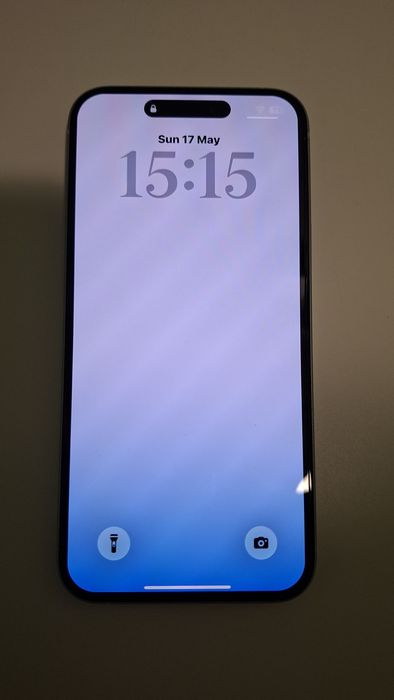 iPhone 15 Plus 128 GB, перфектен + оригинален MagSafe калъф