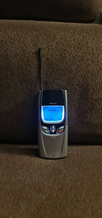 Ericsson t28s Nokia 8890 liber !