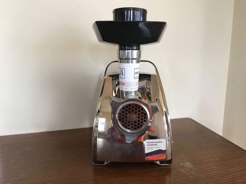 Месомелачка Bosch Propower 2000W черен хром