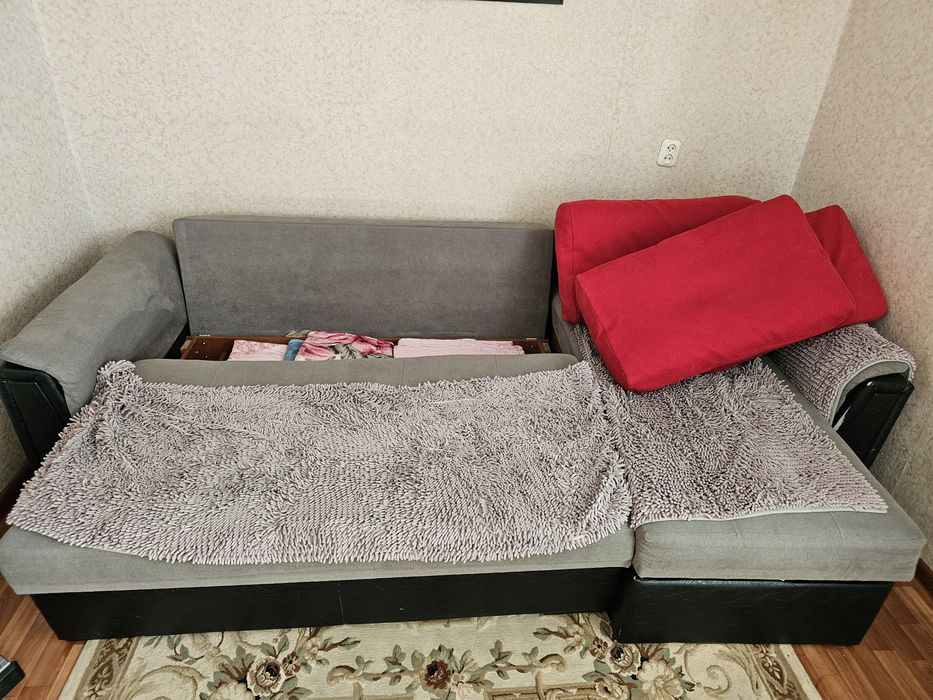 Продам угловой диван