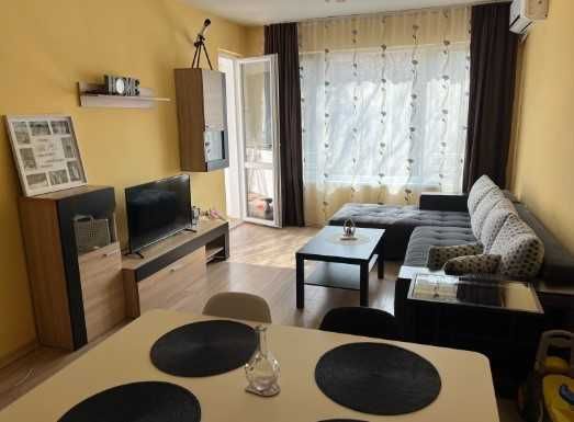 Дава се под наем Двустаен апартамент в София, Изгрев - 60 кв.м за 746.64 € - Снимка #1