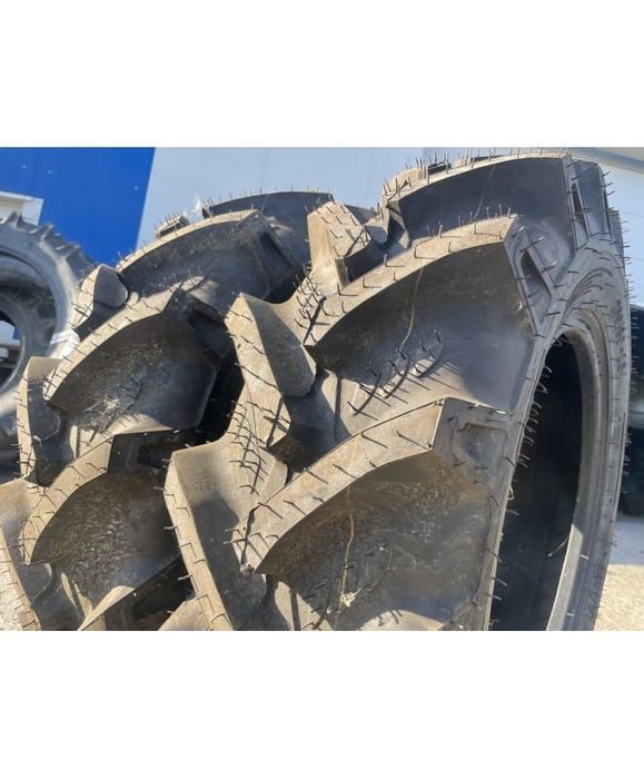 Anvelopa 250/80-18 bkt farm 2000  Cauciucuri tractor, Fiat, Case, Fendt, John Deere, New Holland, Massey Ferguson, UTB   Cauciucuri tractor, Fiat, Cas