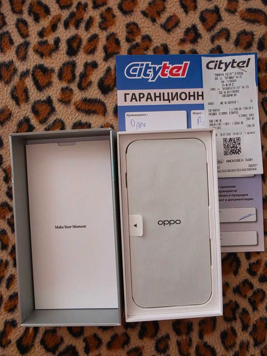 Oppo find X9 pro, бял.