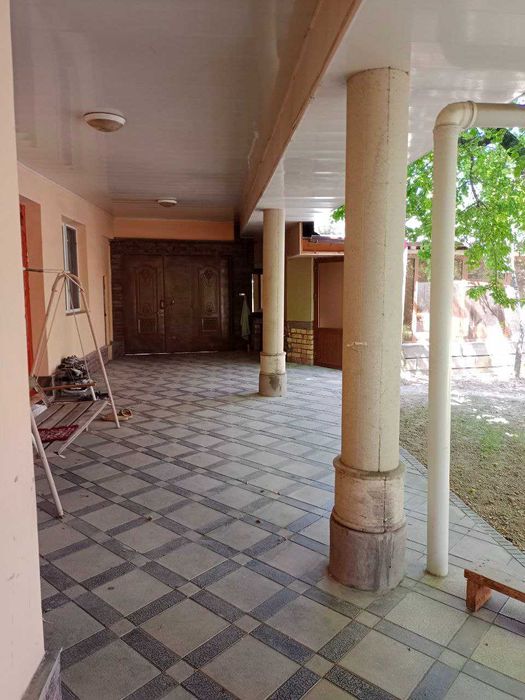 СРОЧНО сотилади. Тошкент шаҳри магистрал кўча юзасидаги участка.