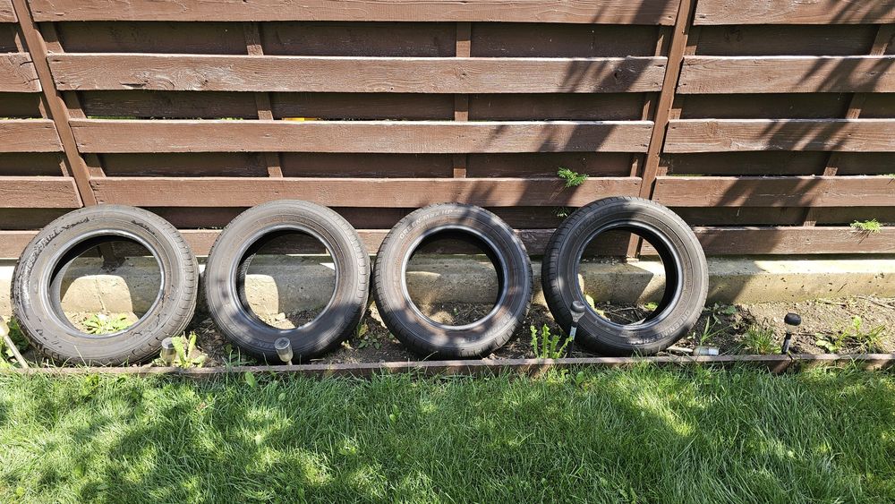 Set 4 Anvelope Vara Dacia Spring 165/70 R14 Linglong Green-Max HP