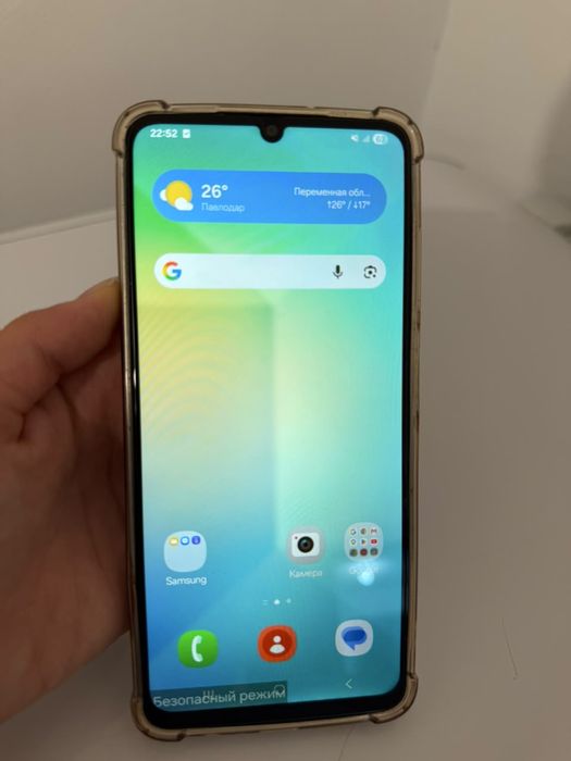 Продам Samsung Galaxy A06 4/64 ГБ.