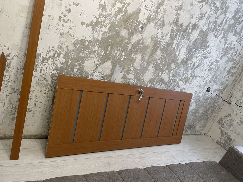 Продаю межкомнатную дверь