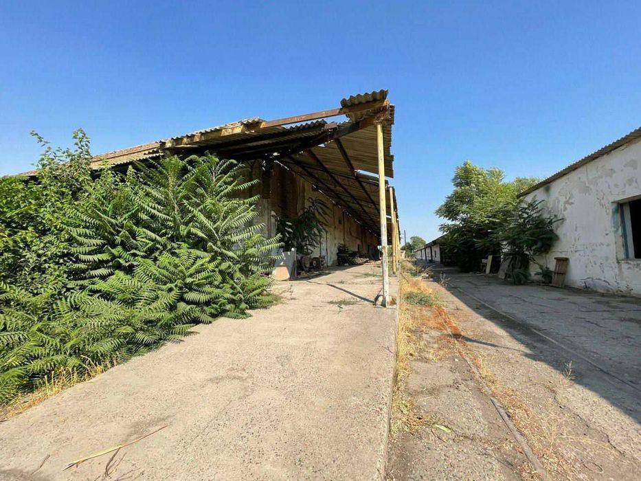 Продаётся 1 га производственная база