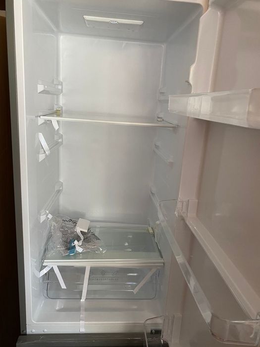 Холодильник новый