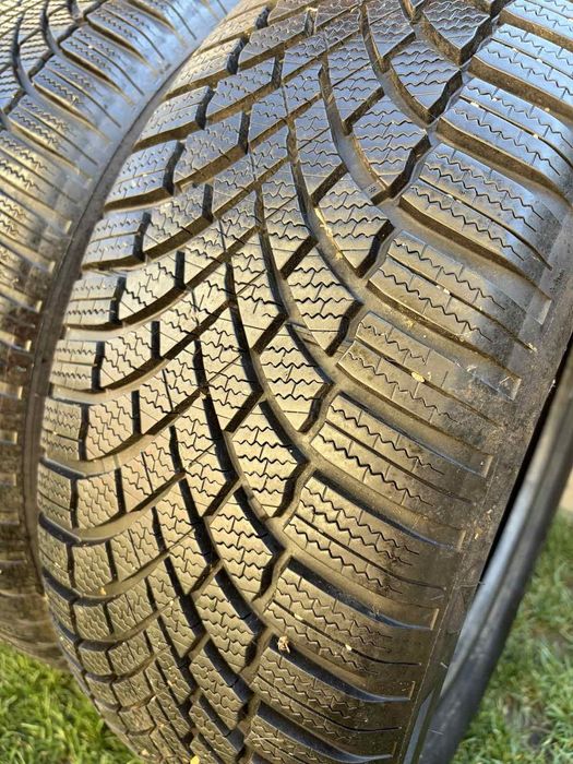 Bridgestone Blizzak LM005 235/55/20