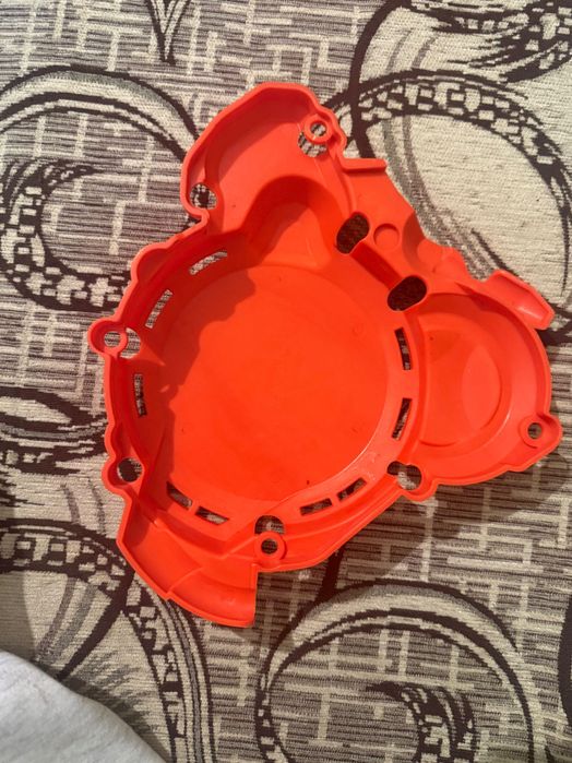 Vănd protectii ktm, citiți descrierea