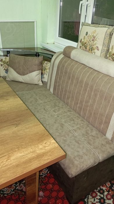 Уголок стол стул