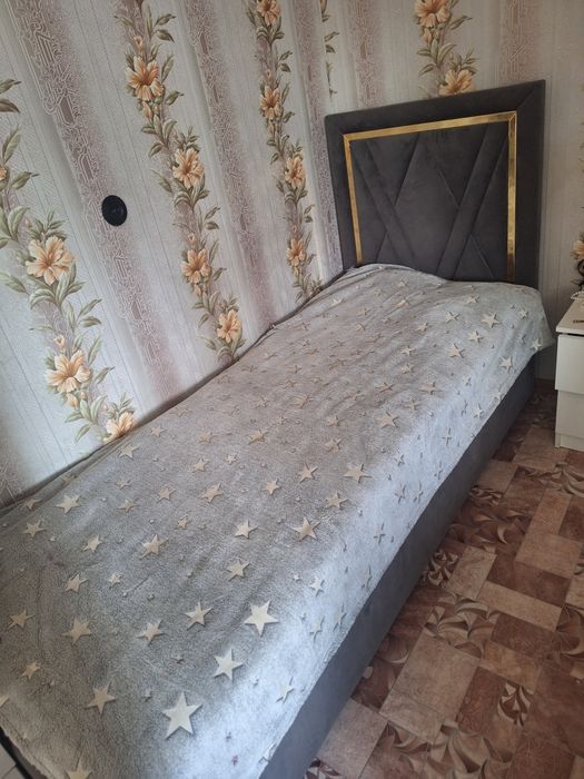 Продам кровать новая