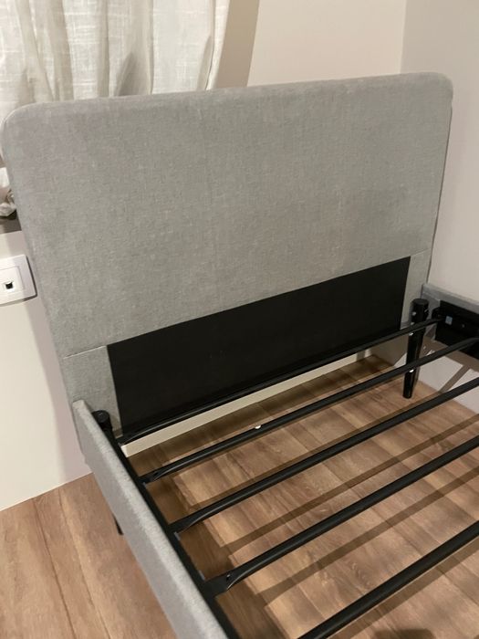 Единично легло- сива тапицерия