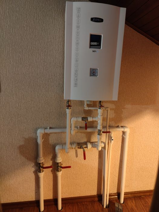 Сантехник, электрик.