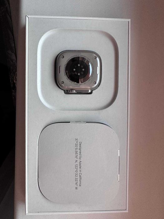 Apple Watch Ultra 2, GPS+ Cellular, Carcasa titan, 49mm