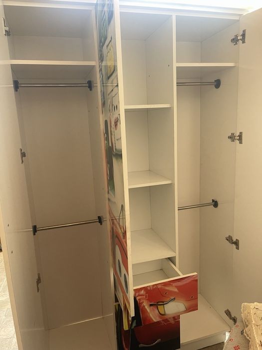 Срочно!!! Продаётся детский шкаф