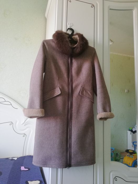 Продам красивое пальто