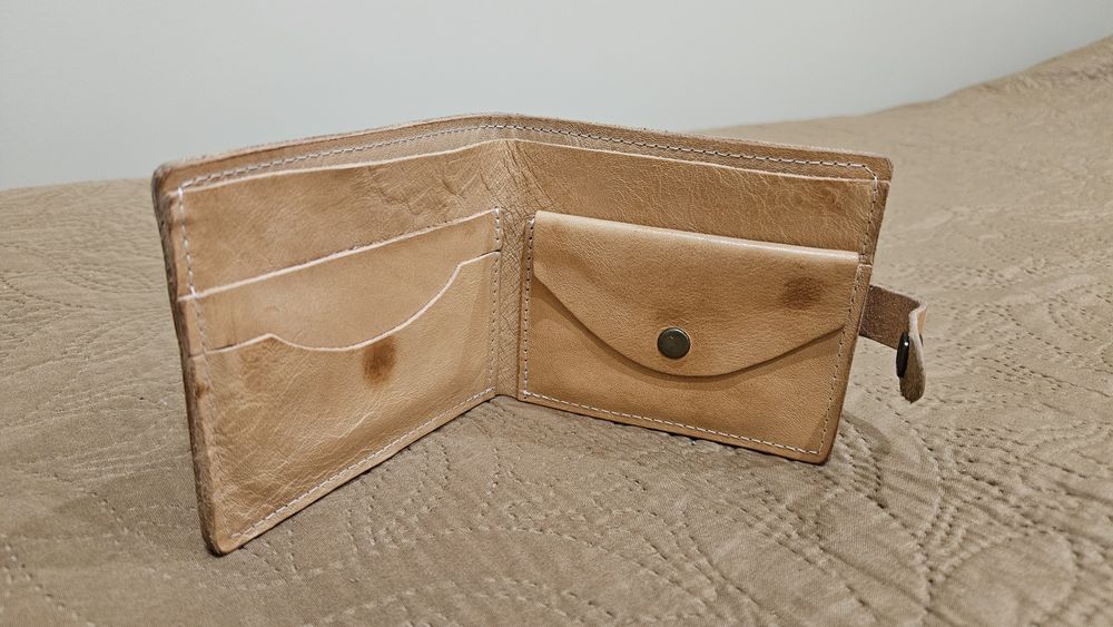 Дамско портмоне - телешка кожа