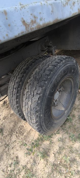 Прицеп трёхосный