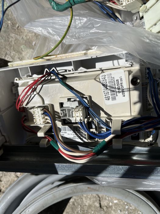 Продавам пералня Whirlpool AWO/D 9361 на части