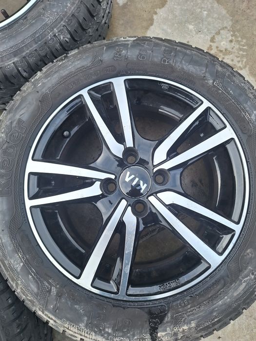 4бр. Джанти с гуми 15 цола 4х100 Kia Rio / Киа Рио 2015г.