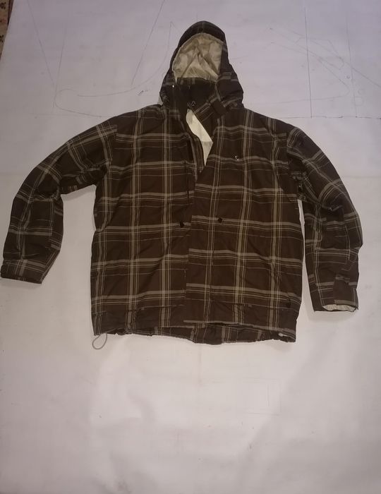 Костюм для катания на сноуборде..