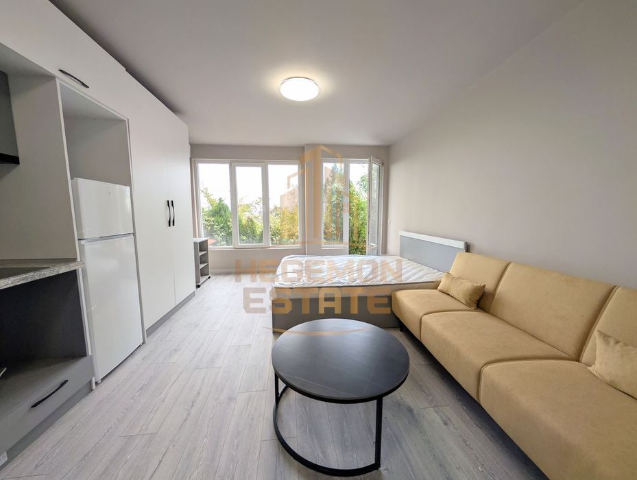 Продава се Едностаен апартамент в Варна, м-т Траката - 40 кв.м за 2100 €/кв.м - Снимка #1