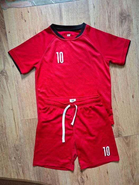 Set de sport din 2 piese H&M marime 6-8 ani