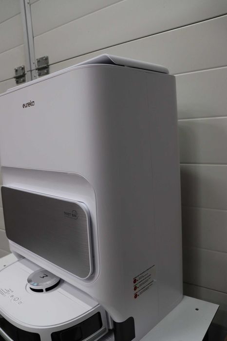 Прахосмукачка робот EUREKA J12 Ultra, Mop, самопочистване,пране,сушене