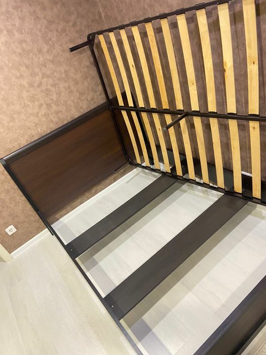 Продам двухспальная кровать.