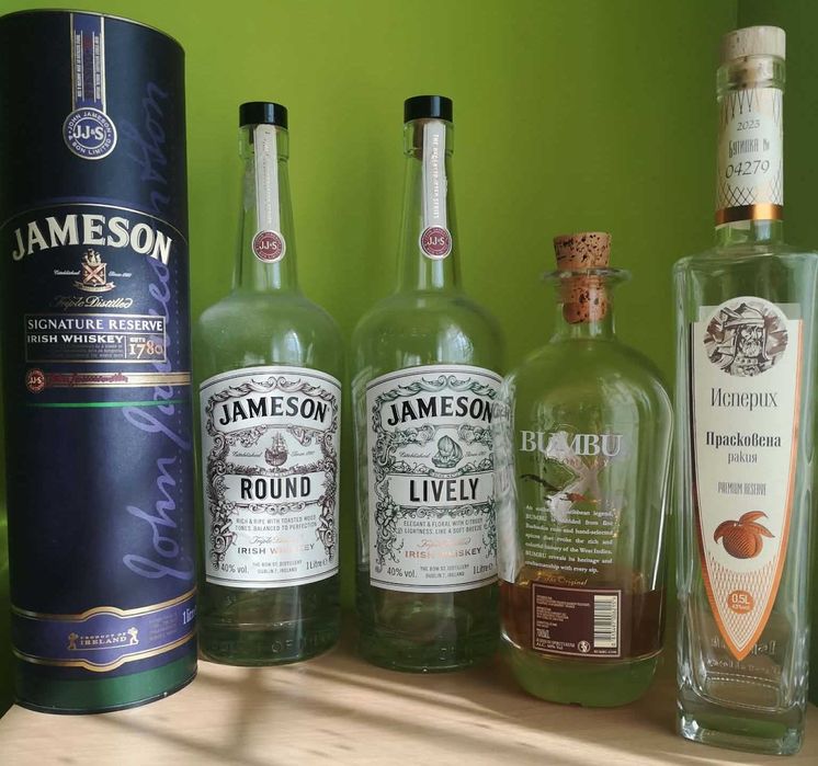 Бутилки скъп алкохол, редки