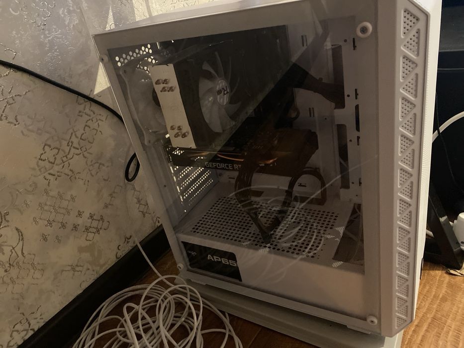 Продам компьютер игровой комплект