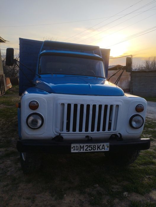 Gaz 53 bortli sotiladi