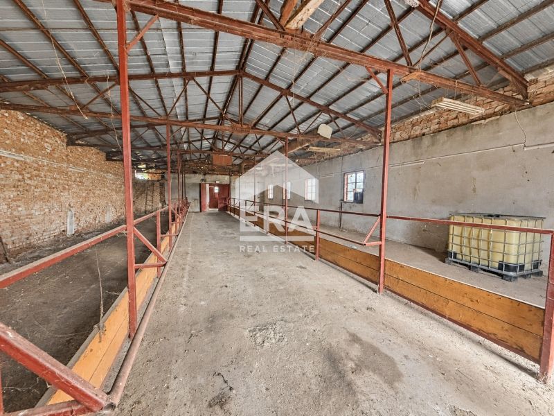 Продава се Склад в с. Семерджиево, Област Русе - 530 кв.м за 429 €/кв.м - Снимка #9