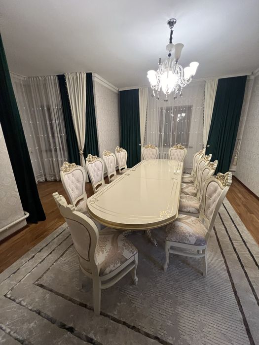 Стол и стулья комплект