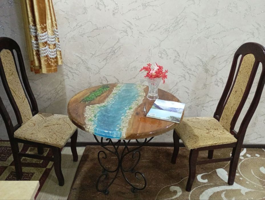 Epoksi stol, (River Table)