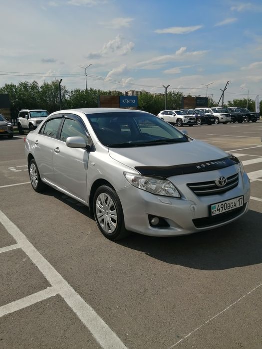 Автомобиль каролла