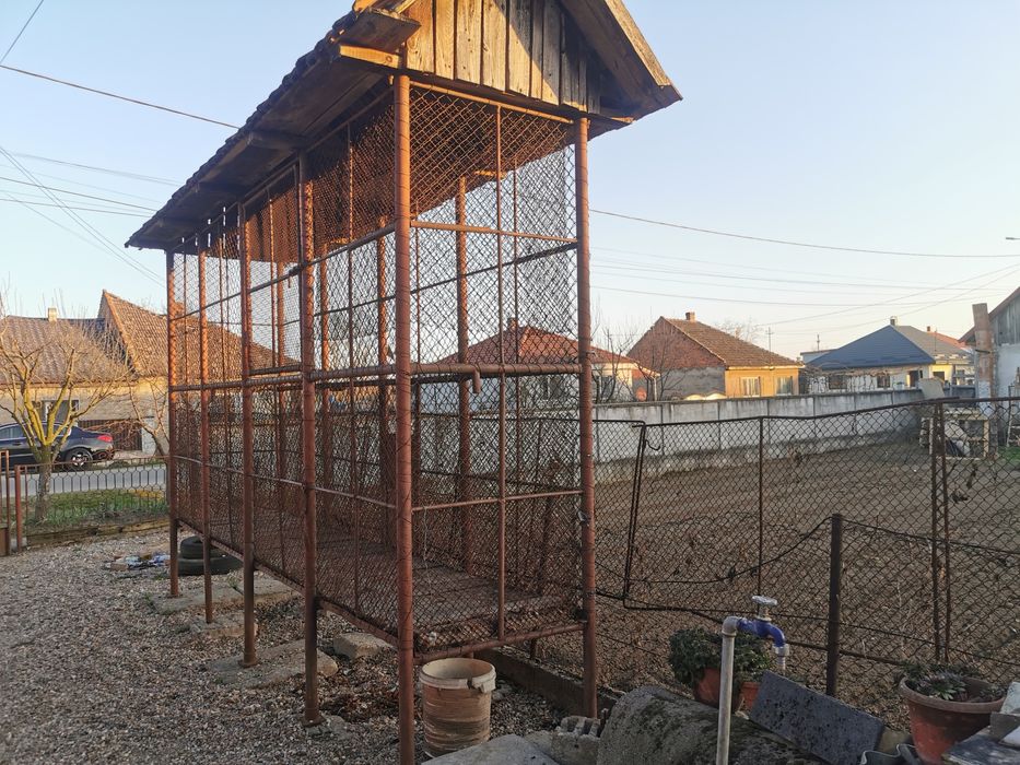 Vând cos pentru porumb