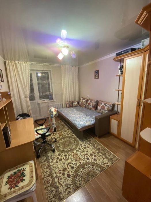 Продам диван в хорошем состоянии