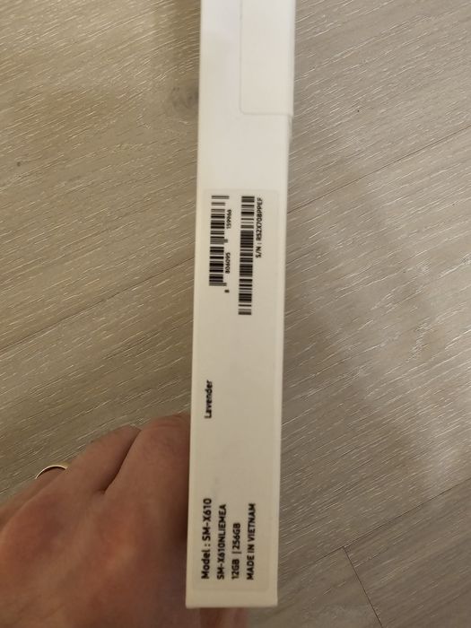 Vanda tableta Samsung S9 FE+ 256 GB 12  GB  Lavander